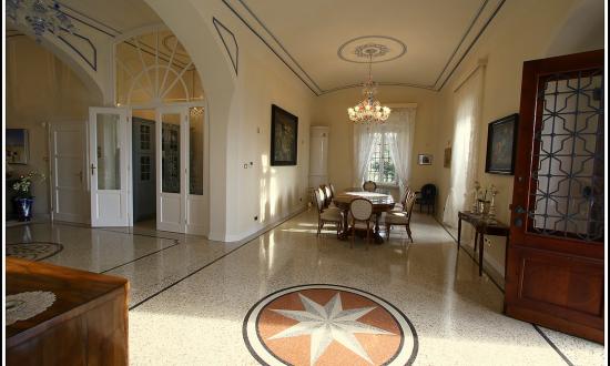 neuverlegung-eines-klassischen-terrazzobodens-in-kroatien