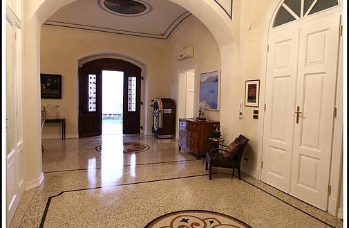 neuverlegung-eines-klassischen-terrazzobodens-in-kroatien