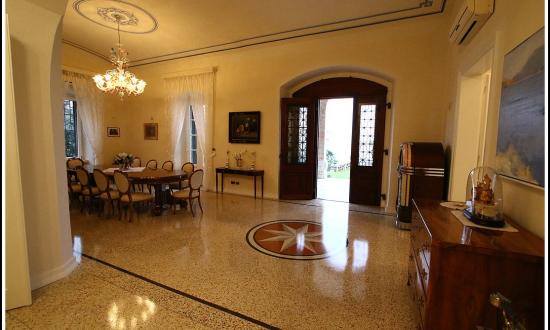 neuverlegung-eines-klassischen-terrazzobodens-in-kroatien